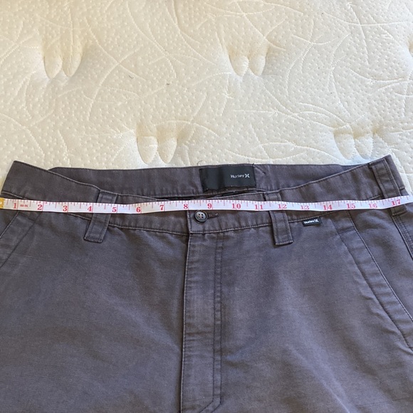 Hurley Cargo Shorts - Picture 3 of 6